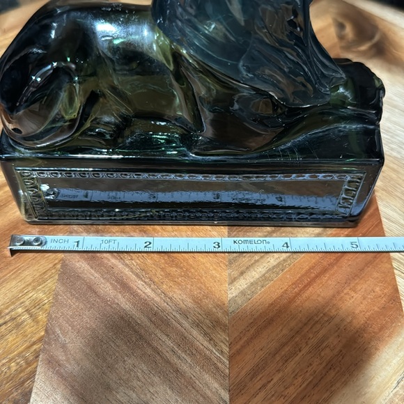 $5 bundled - Avon Classic Lion Tribute After Shave green glass bottle - Picture 7 of 8